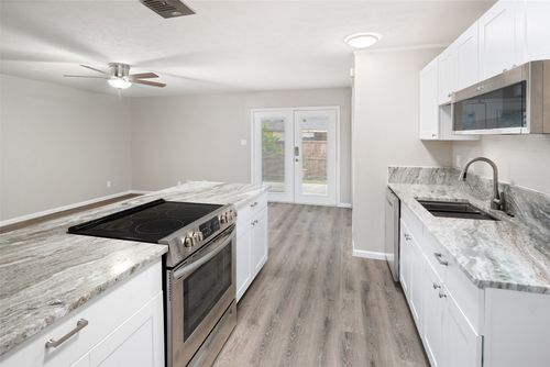 809 Sunny Slope Dr, Allen, TX, 75002-3252 | Card Image