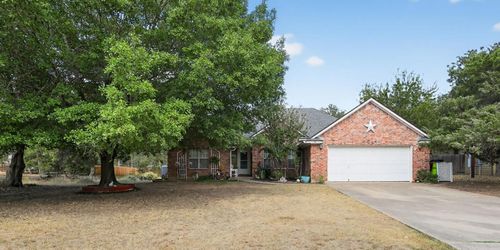 127 S Pohakea Dr, Bastrop, TX, 78602-7202 | Card Image