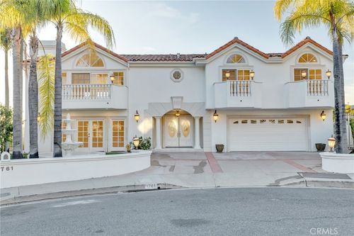 1761 Hillfair Dr, Glendale, CA, 91208-2709 | Card Image