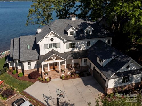 21449 Country Club Dr, Cornelius, NC, 28031-6631 | Card Image