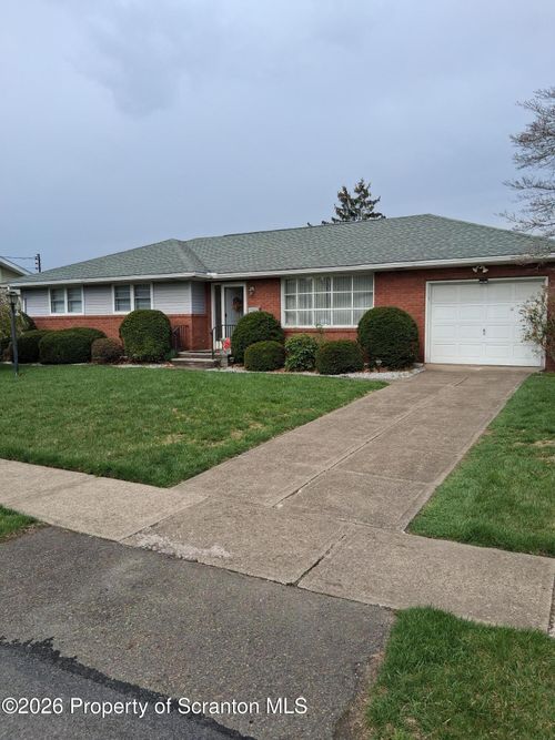 5 Monarch Rd, Hanover Township, PA, 18706-3112 | Card Image