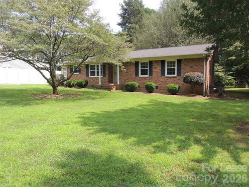 131 Holbrook St, Huntersville, NC, 28078-7701 | Card Image