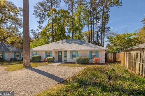 246 Island Dr, Saint Simons Is, GA, 31522-3718 | Card Image