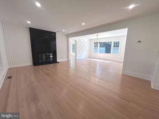 6519 Terry Dr, House other with 4 bedrooms, 2 bathrooms and null parking in SPRINGFIELD VA | Image 4