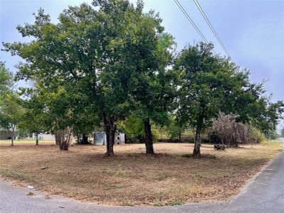 304 Se 4th Street, Home with 0 bedrooms, 0 bathrooms and null parking in Smithville TX | Image 1