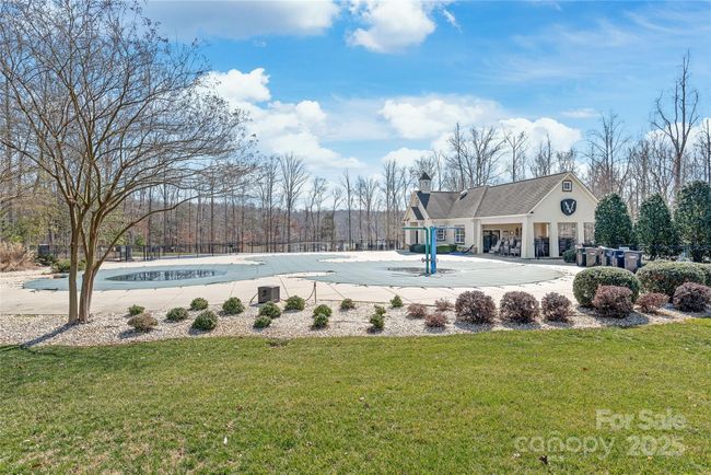 One of two community pools with splash pad. | Image 27