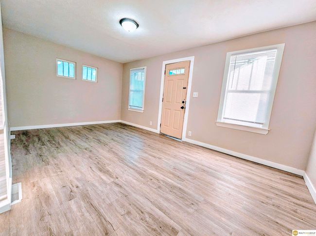 2715 S 15 Th St, House other with 2 bedrooms, 2 bathrooms and null parking in Omaha NE | Image 5