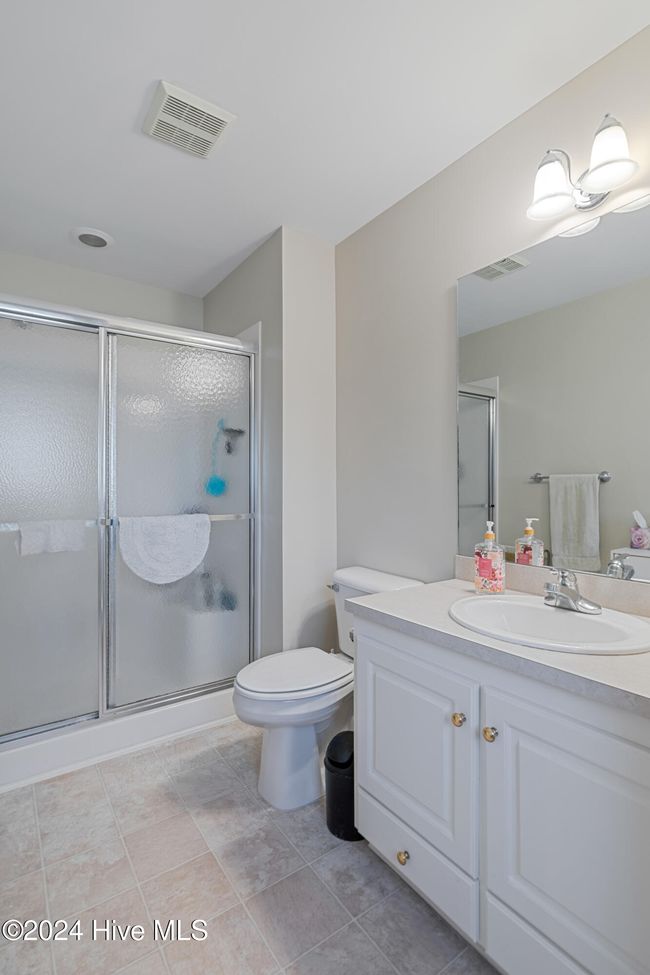 In Law Suite Full Bath | Image 30