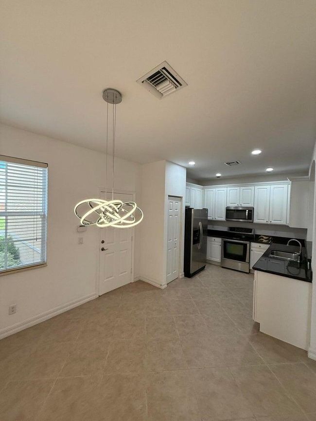 APT-102 - 108 W Pigeon Plum Dr, Condo with 3 bedrooms, 3 bathrooms and null parking in Jupiter FL | Image 7
