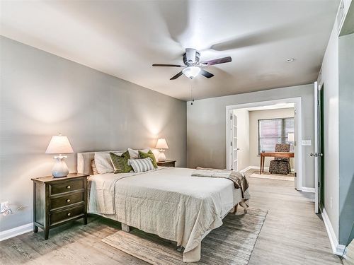 208n-600 Nw 4th St, Oklahoma City, OK, 73102-1652 | Card Image