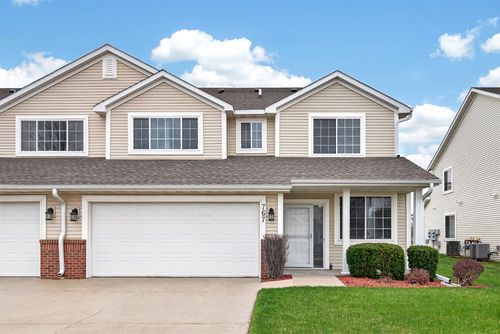 767 Se Willowbrook Dr, Waukee, IA, 50263-8380 | Card Image