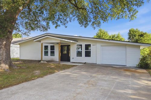 901 Cherryhill Street, Lake Charles, LA, 70607-0000 | Card Image