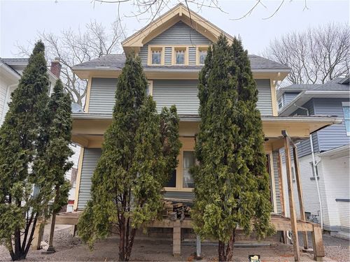 84 Stratford Park, Rochester, NY, 14611-3828 | Card Image