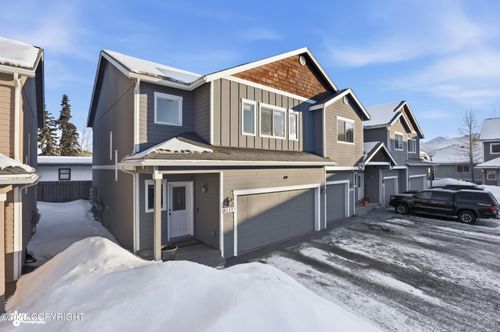 8117 Sockeye Loop, Anchorage, AK, 99507-3201 | Card Image