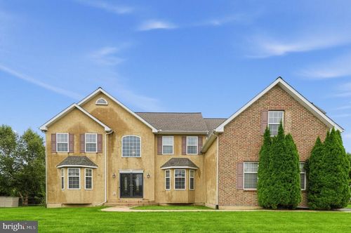 111 Amberwood Dr, BEAR, DE, 19701-5308 | Card Image