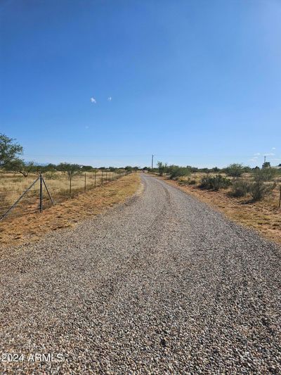 8691 S Desert Sumac Drive, House other with 3 bedrooms, 2 bathrooms and null parking in Hereford AZ | Image 2