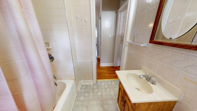 Main floor bedroom | Image 13