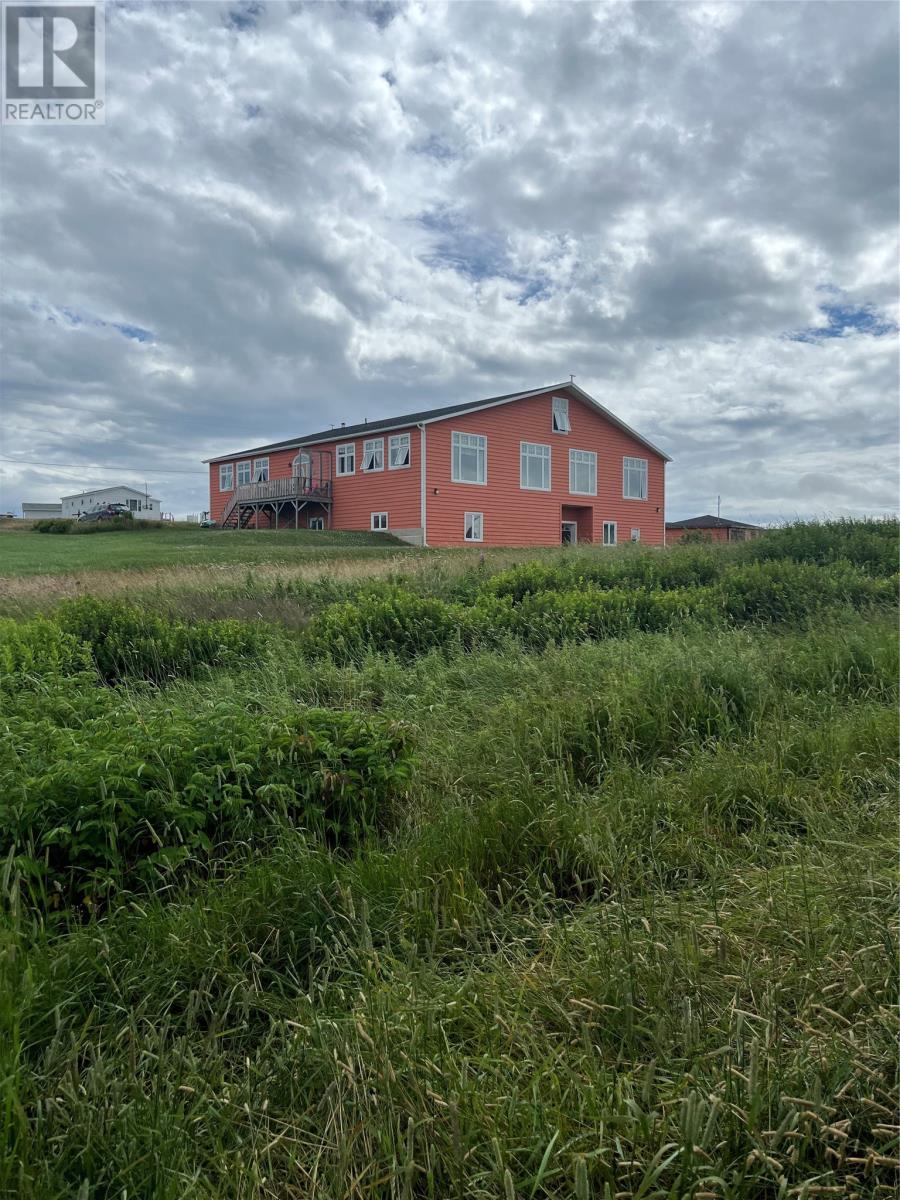 2042 Dwyer St, For Sale in Bonavista Zoocasa