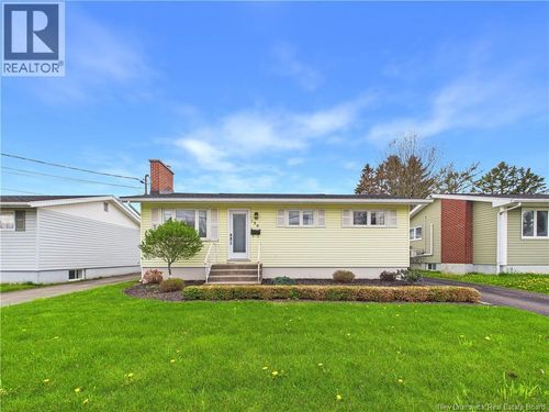 156 Sumner Ave, Moncton, NB, E1C8A5 | Card Image