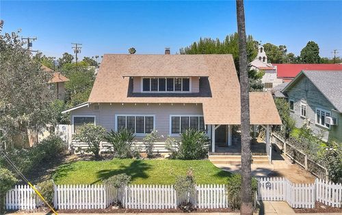 563 Claremont, Pomona, CA, 91767 | Card Image