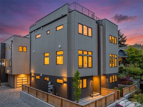 1416 A N 47th St, Seattle, WA, 98103-7084 | Card Image