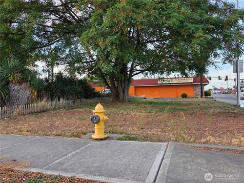 223 3rd St Ne, Auburn, WA, 98002-5034 | Card Image