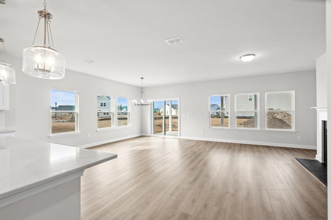 Open Floor Plan | Image 27
