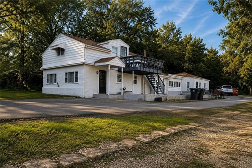 808 Emery St, Independence, MO, 64050-2929 | Card Image