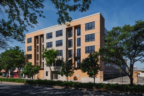209-224 S Ashland Ave, Chicago, IL, 60607-5326 | Card Image