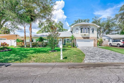 812 Willowbranch Ave, CLEARWATER, FL, 33764-4652 | Card Image