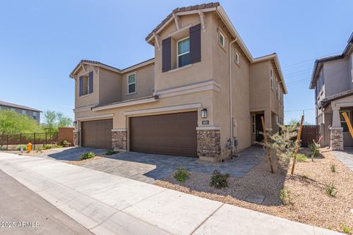 5835 E Rose Garden Ln, Phoenix, AZ, 85054-5845 | Card Image