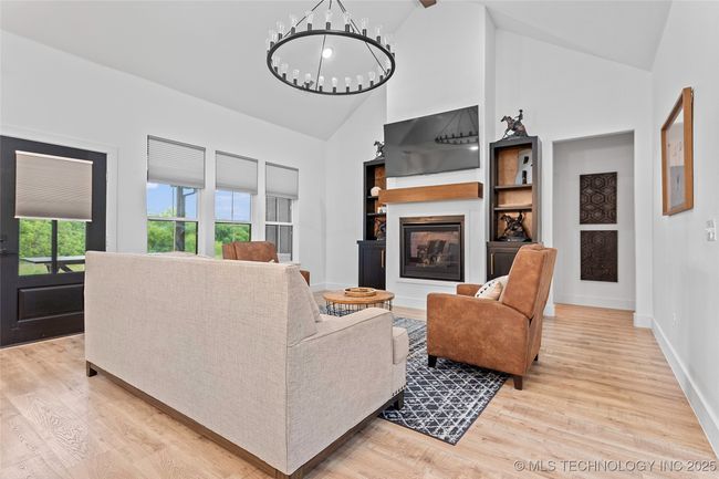 1013 Prairie View Rd, House other with 3 bedrooms, 2 bathrooms and null parking in Ardmore OK | Image 5