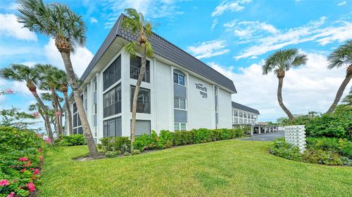 207-5600 Beach Way Drive, SARASOTA, FL, 34242 | Card Image