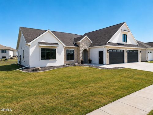4113 Wrangler Ln, Bismarck, ND, 58503-1593 | Card Image