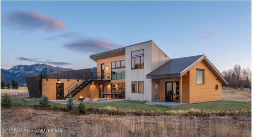 356 Columbine St, Alpine, WY, 83128 | Card Image