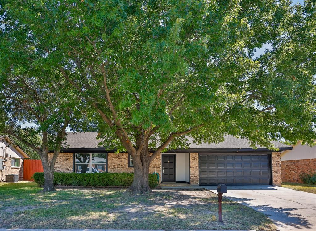Kent Dr, Gainesville, TX 76240