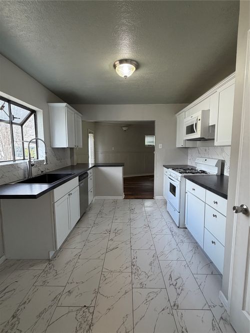 7459 Mohawk Ave, Fort Worth, TX, 76116-8629 | Card Image