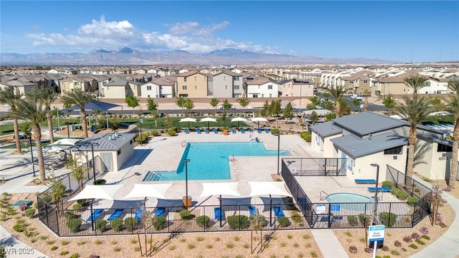 6804 Surf Green Ct, Townhouse with 3 bedrooms, 3 bathrooms and null parking in North Las Vegas NV | Image 28