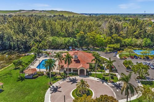 4709 Sw 13th Ct, Deerfield Beach, FL, 33442-8232 | Card Image