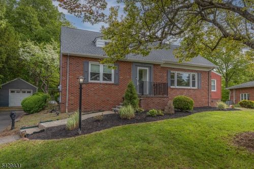 14 Meadowbrook Ln, Piscataway, NJ, 08854-5634 | Card Image