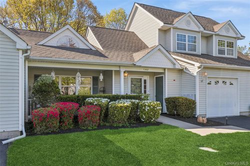 1302 Baltusrol Boulevard, Riverhead, NY, 11901 | Card Image