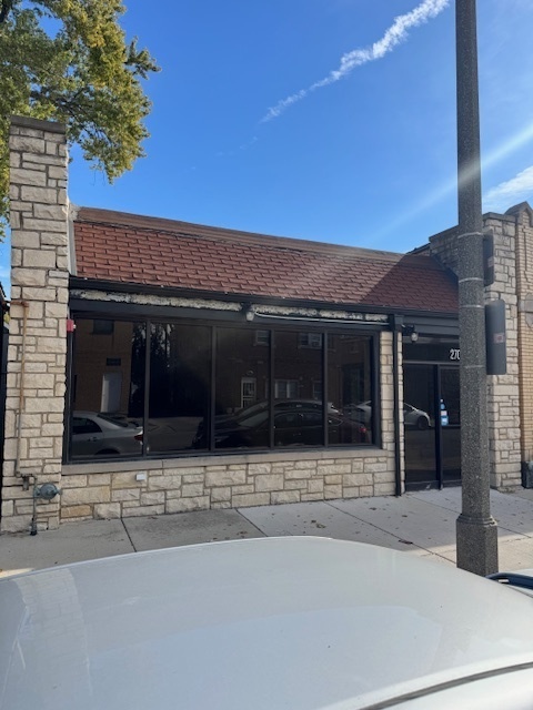 Commercial Sale in Berwyn 3