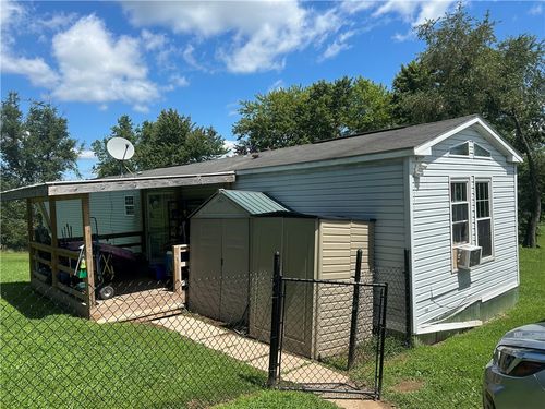 403 Westinghouse, Derry Twp, PA, 15717 | Card Image