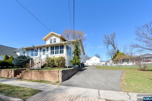 63 Franklin Avenue, Saddle Brook, NJ, 07663 | Card Image