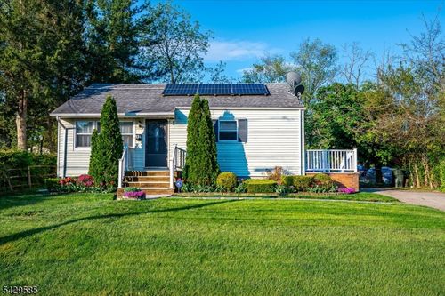 174 Runyon Ave, Somerset, NJ, 08873-1945 | Card Image