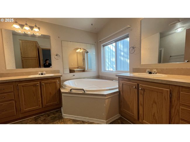 34112 Ophir Rd, House other with 3 bedrooms, 2 bathrooms and 2 parking in Gold Beach OR | Image 30