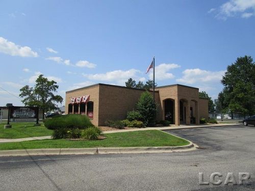 616 W Adrian St, Blissfield, MI, 49228-1005 | Card Image