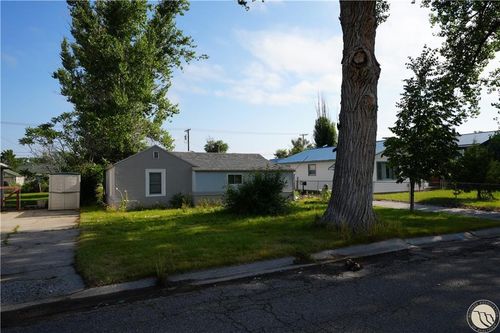 821 1st St W, Hardin, MT, 59034-2002 | Card Image