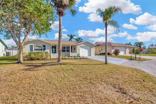 15536 Century Drive, HUDSON, FL, 34667 | Card Image