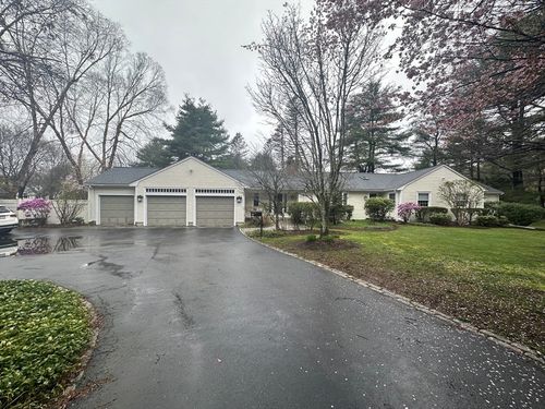 0-757 Wellesley St, Weston, MA, 02493-1031 | Card Image